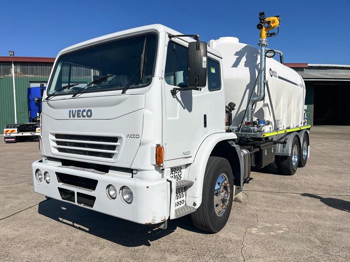 2013 Iveco Acco Tti 15,000L Water Truck Great Condition White