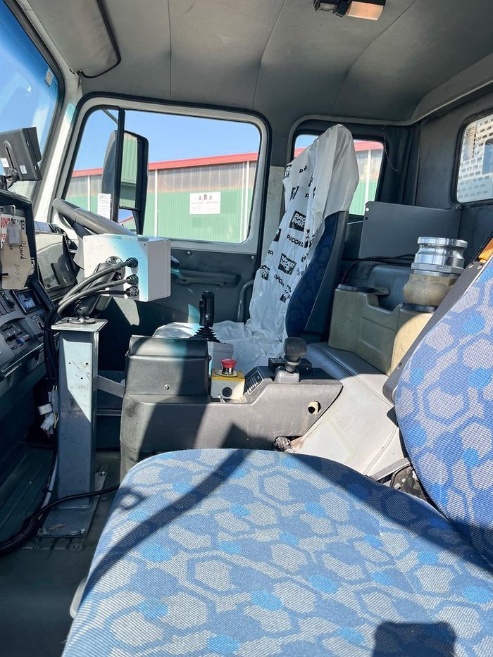 2013 Iveco Acco Tti 15,000L Water Truck Great Condition White