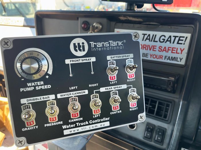 2014 Iveco Acco Tti 13,000L Water Truck Great Condition White