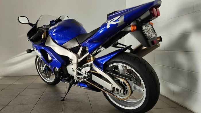 1998 Yamaha YZF-R1 R1 Blue