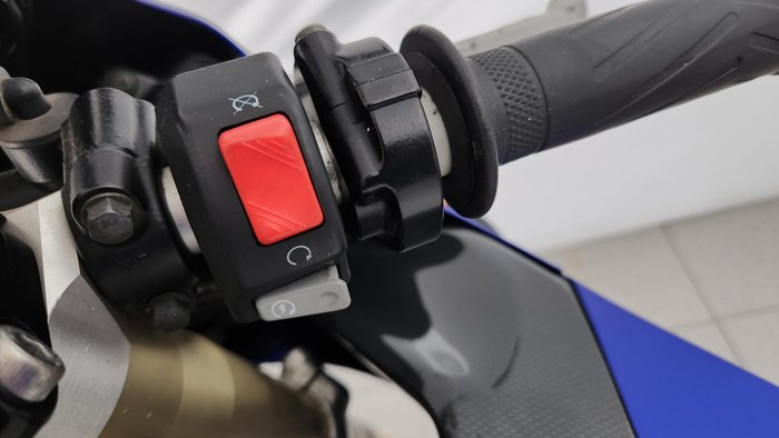 1998 Yamaha YZF-R1 R1 Blue