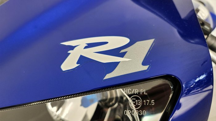1998 Yamaha YZF-R1 R1 Blue