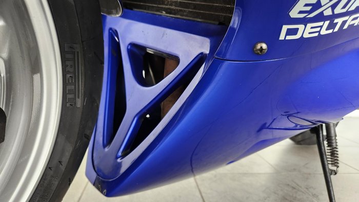 1998 Yamaha YZF-R1 R1 Blue