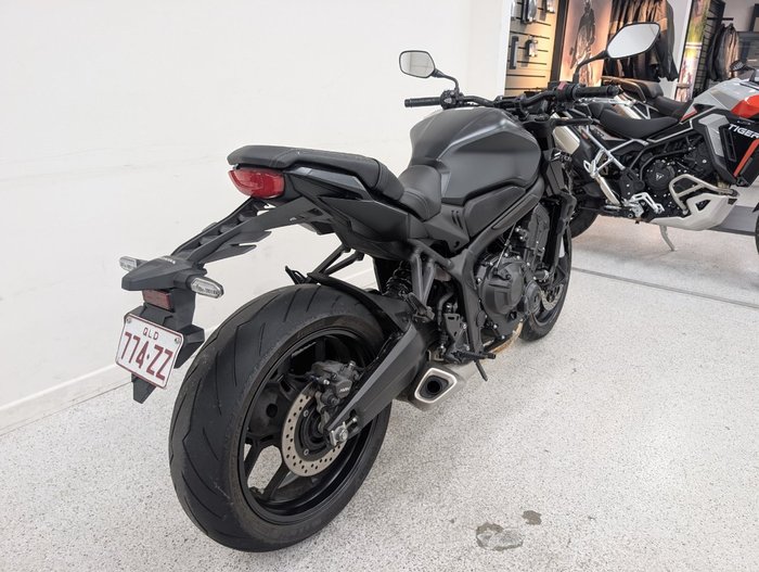 2023 Honda CB650R Black
