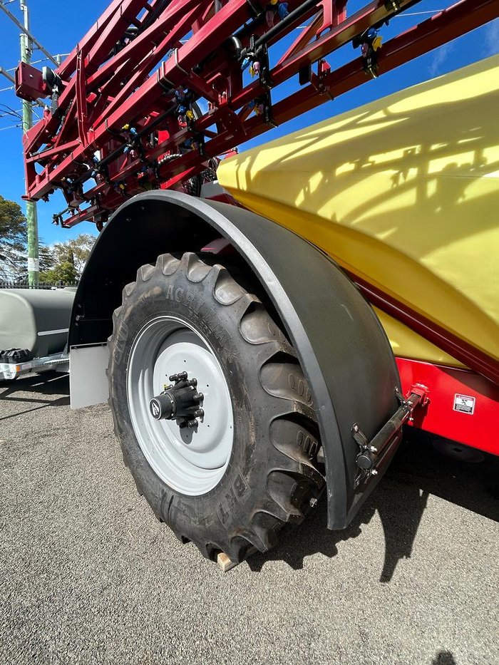 2025 Hardi 8536 Commander