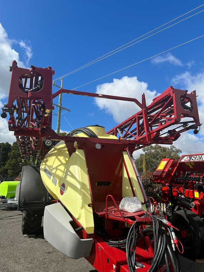 2025 Hardi 8536 Commander