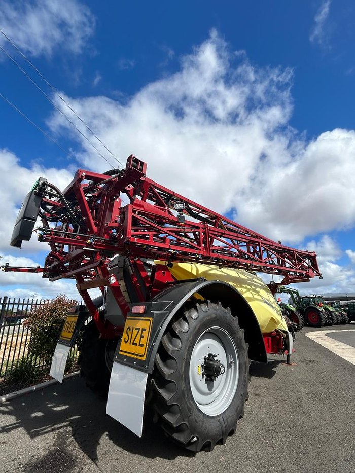 2025 Hardi 8536 Commander