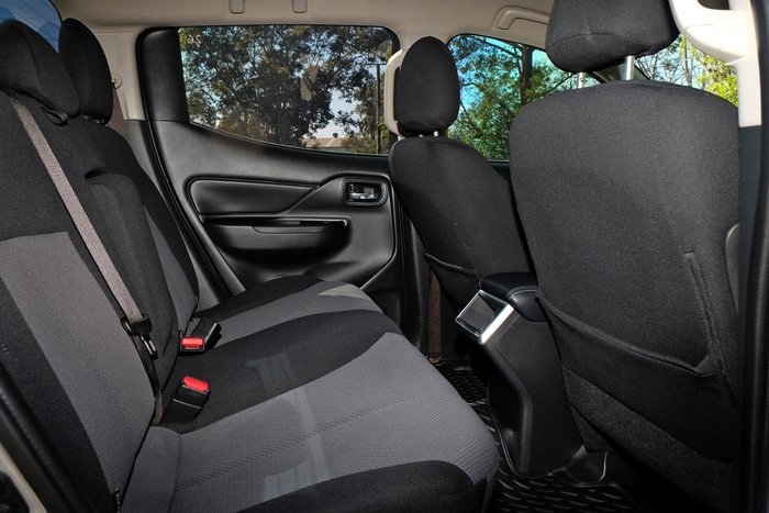 2021 Mitsubishi Triton GLX+ MR MY22 4X4 Dual Range Sterling Silver