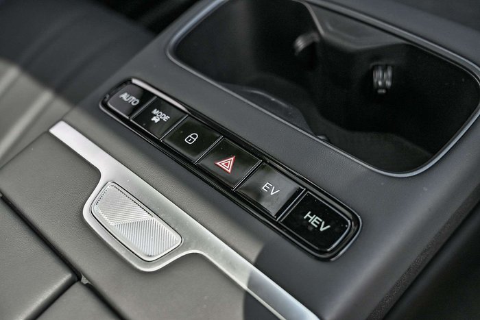 2025 Jaecoo J7 SHS Summit