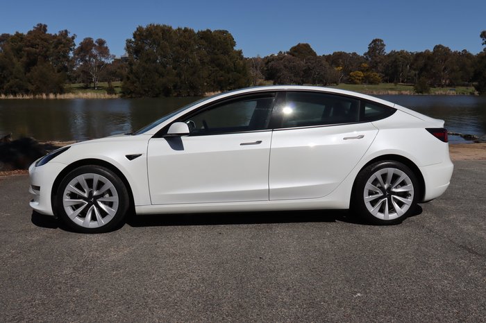 2022 Tesla Model 3 Long Range AWD