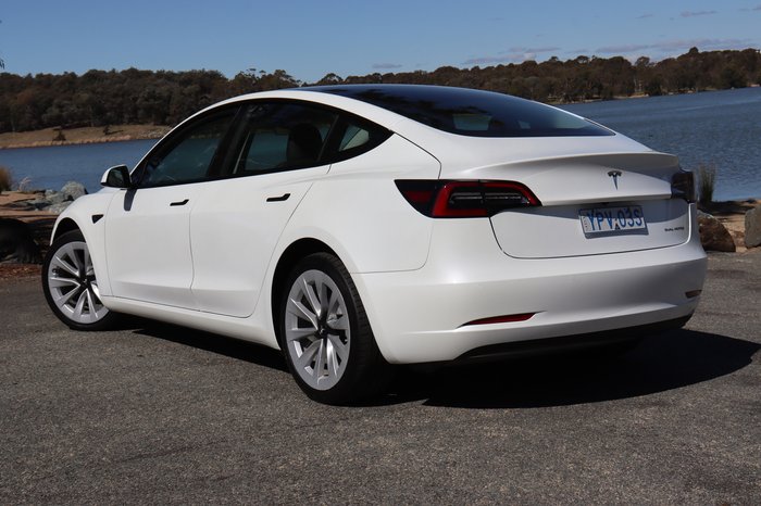2022 Tesla Model 3 Long Range AWD