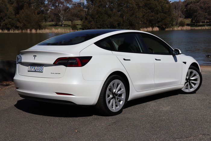 2022 Tesla Model 3 Long Range AWD