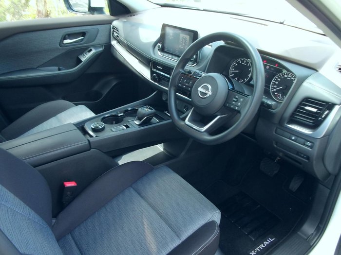 2024 Nissan X-TRAIL ST