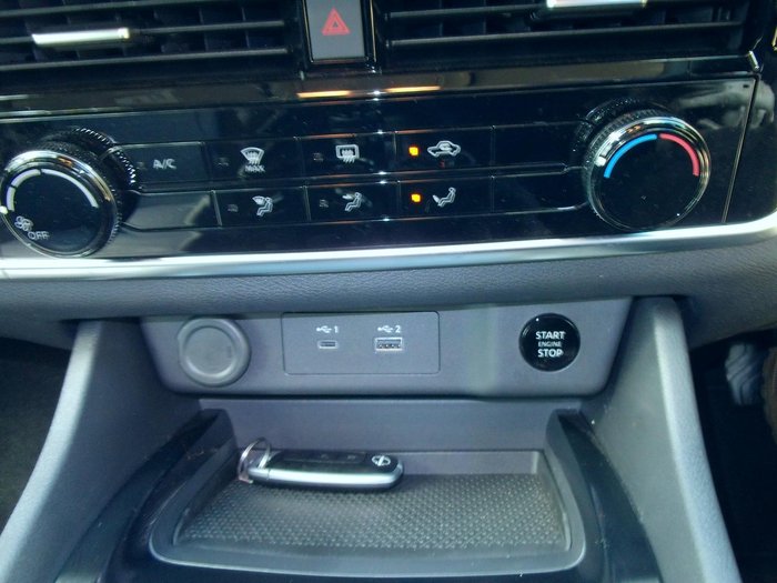 2024 Nissan X-TRAIL ST