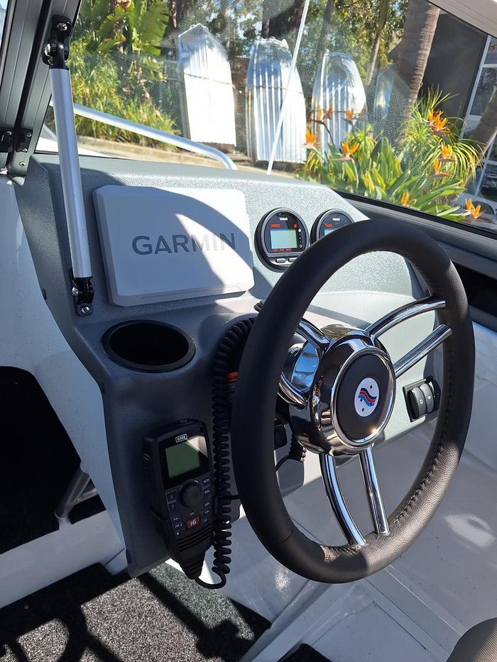 2025 QUINTREX 430 Fishabout Pro