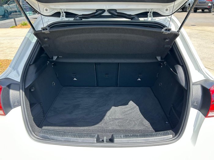 2019 Mercedes-Benz A-Class A180 W177 Digital White