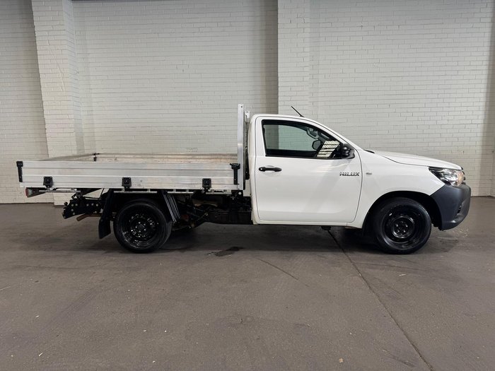 2019 Toyota Hilux Workmate TGN121R 4x2 Glacier White