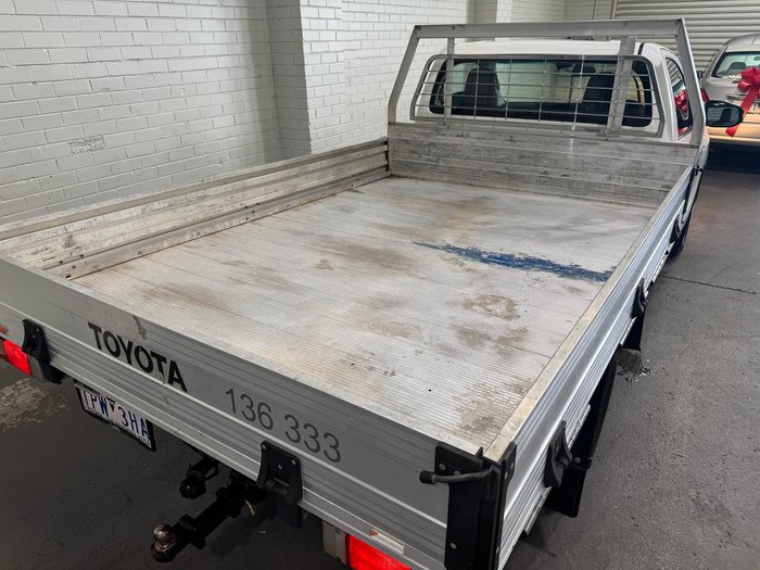 2019 Toyota Hilux Workmate TGN121R 4x2 Glacier White