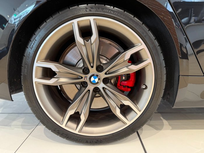 2022 BMW 5 Series M550i xDrive