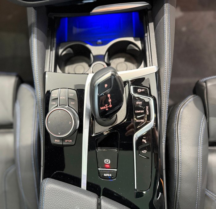 2022 BMW 5 Series M550i xDrive