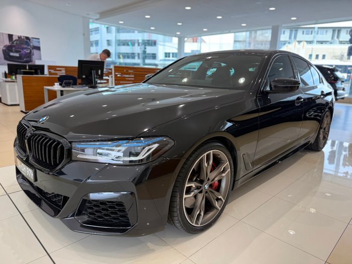 2022 BMW 5 Series M550i xDrive