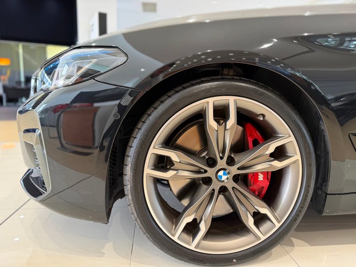 2022 BMW 5 Series M550i xDrive