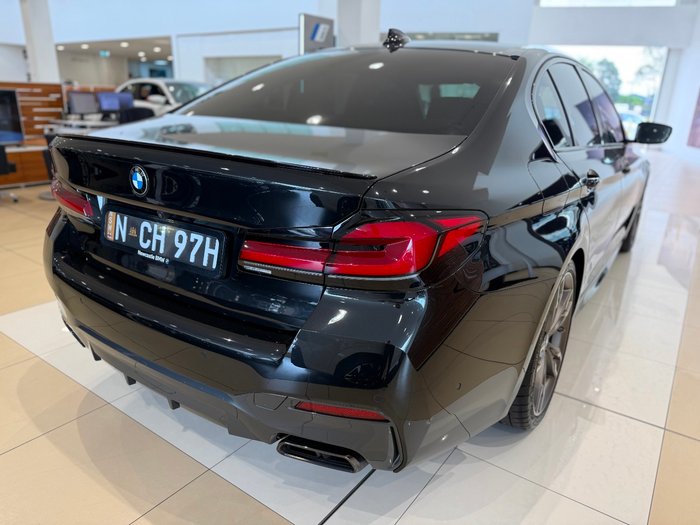 2022 BMW 5 Series M550i xDrive
