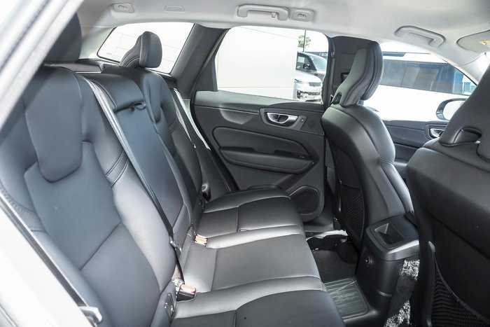 2023 Volvo XC60 Recharge Plus T8 Plug-In Hybrid