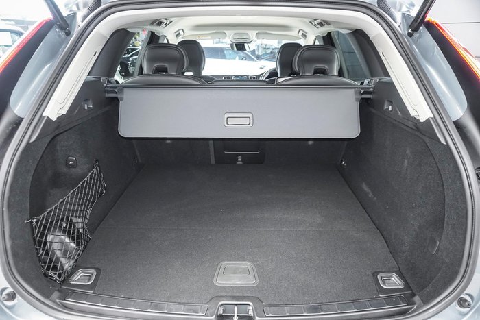 2023 Volvo XC60 Recharge Plus T8 Plug-In Hybrid