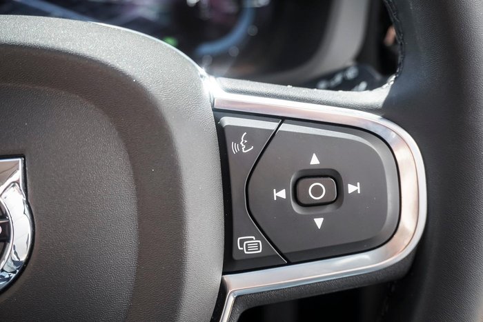 2023 Volvo XC60 Recharge Plus T8 Plug-In Hybrid