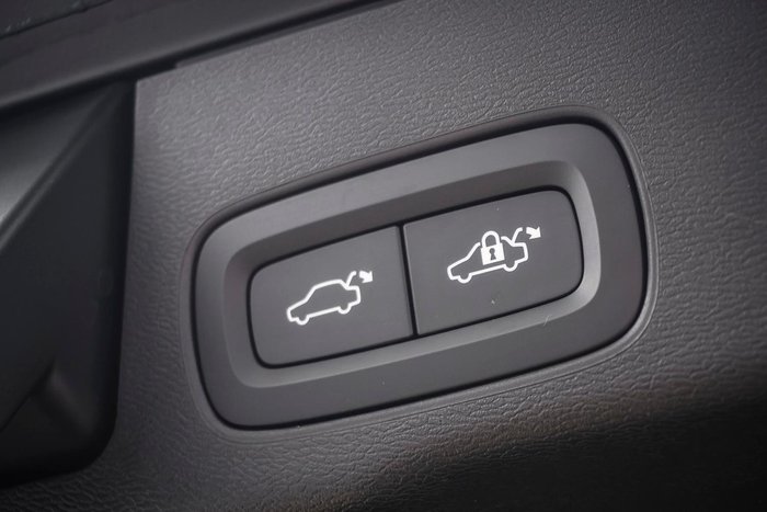 2023 Volvo XC60 Recharge Plus T8 Plug-In Hybrid