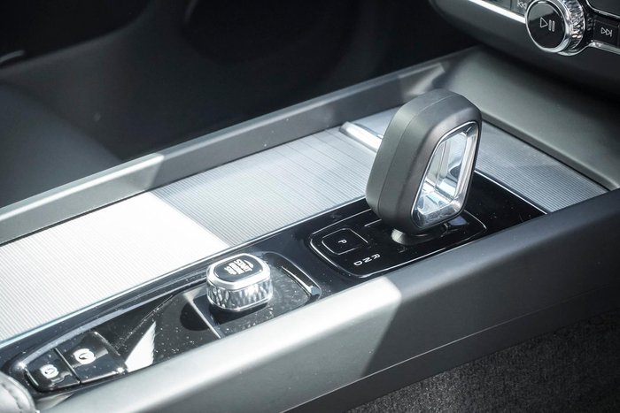 2023 Volvo XC60 Recharge Plus T8 Plug-In Hybrid