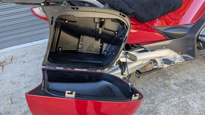 2005 BMW Motorrad R1200 RT Red