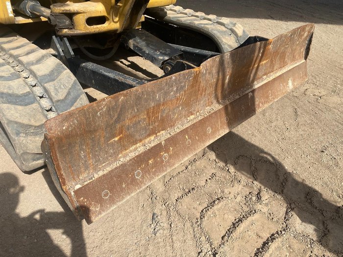 2015 Caterpillar 305.5E2cr