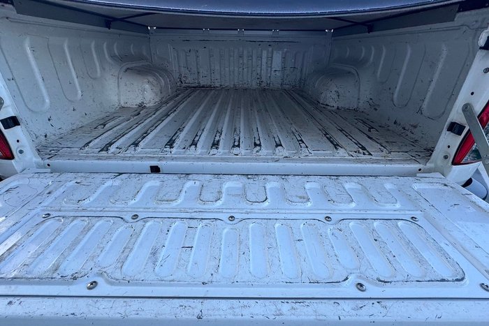 2019 Toyota Hilux SR