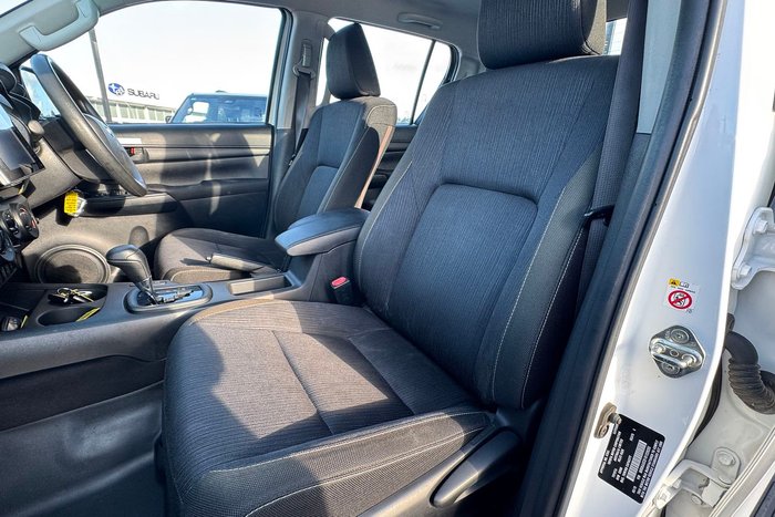 2019 Toyota Hilux SR