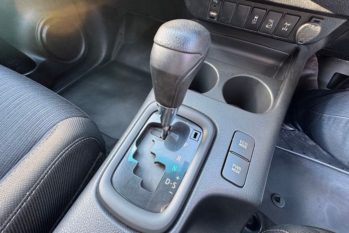 2019 Toyota Hilux SR