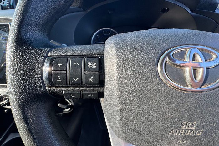 2019 Toyota Hilux SR