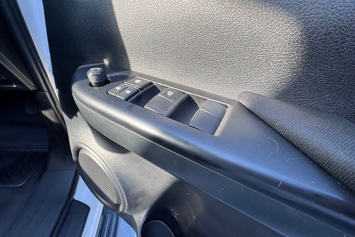 2019 Toyota Hilux SR