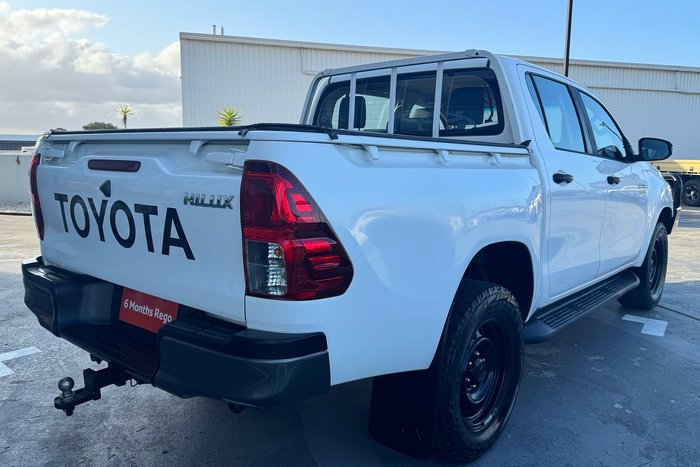 2019 Toyota Hilux SR