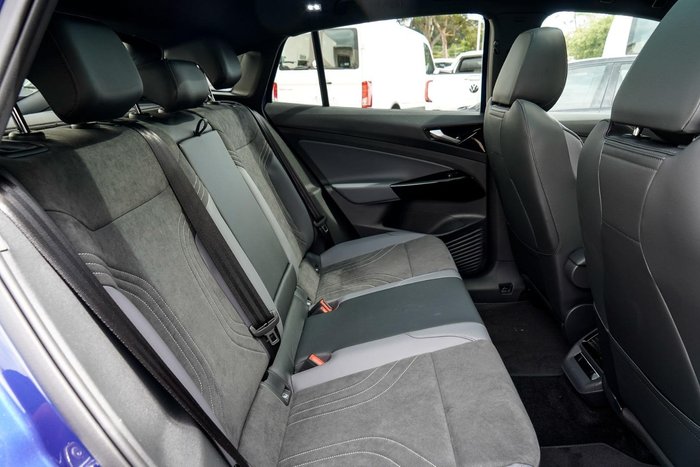 2025 Volkswagen ID.5 Pro