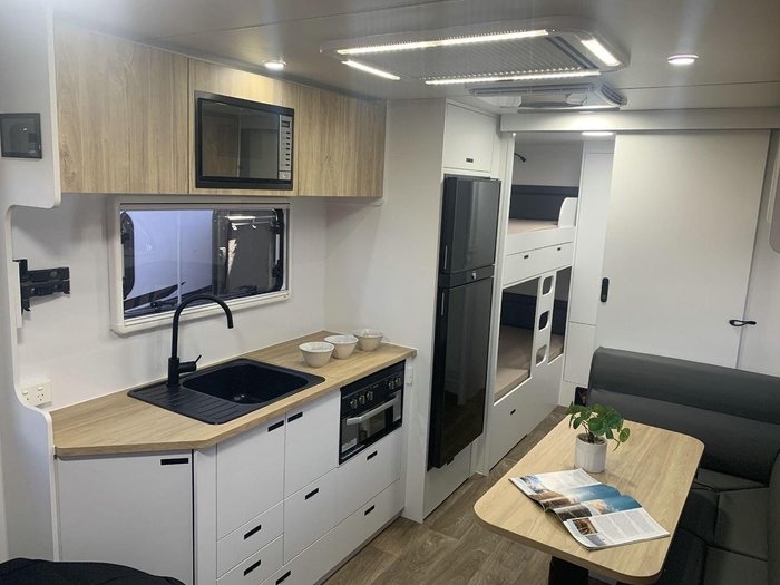 2025 Goldstream 2050 Bunk Platinum Adventure 20'5