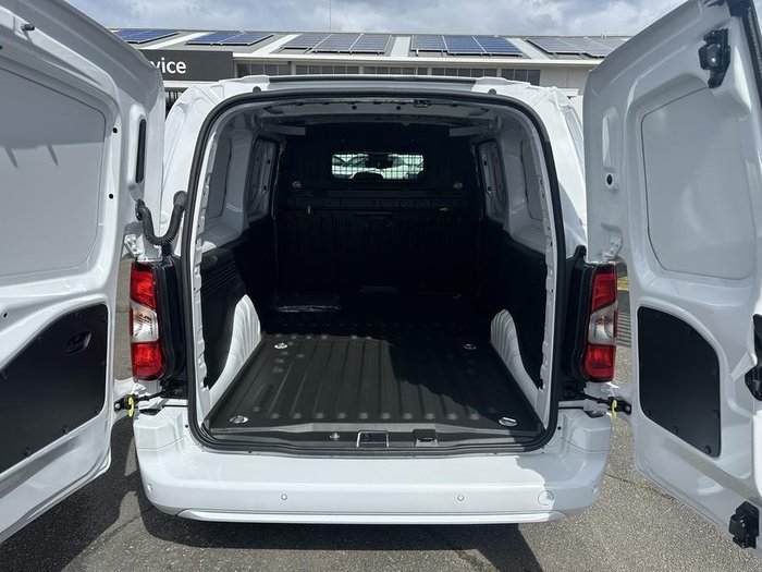 2024 Peugeot Partner Premium