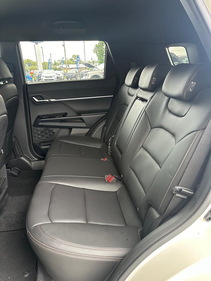 2024 KGM SsangYong Torres Adventure J116 MY25 Grand White