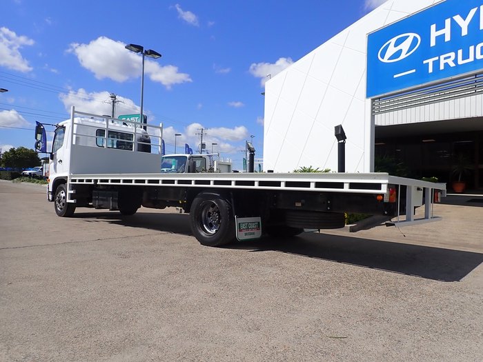 2015 HINO FE 500 WHITE
