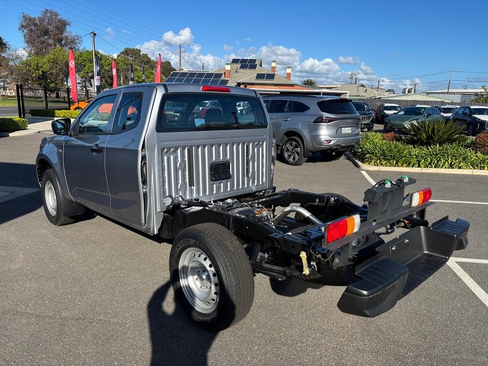 2025 Isuzu D-MAX SX MY24 4X4 Dual Range Mercury Silver