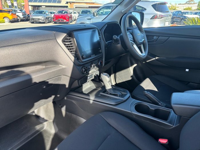 2025 Isuzu D-MAX SX MY24 4X4 Dual Range Mercury Silver