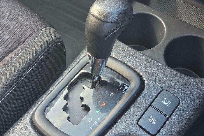 2018 Toyota Hilux SR