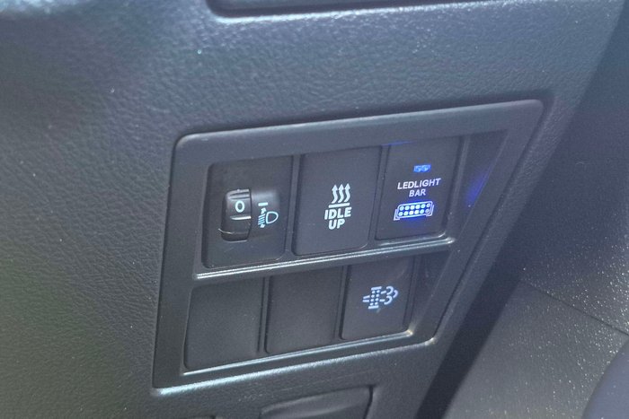 2018 Toyota Hilux SR