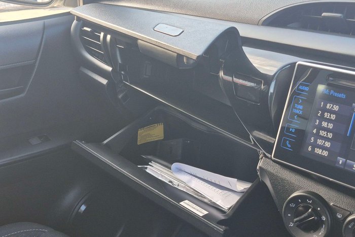 2018 Toyota Hilux SR